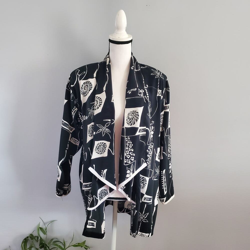 Peter Popovich Vintage Black & White Graphic Open Blazer 16